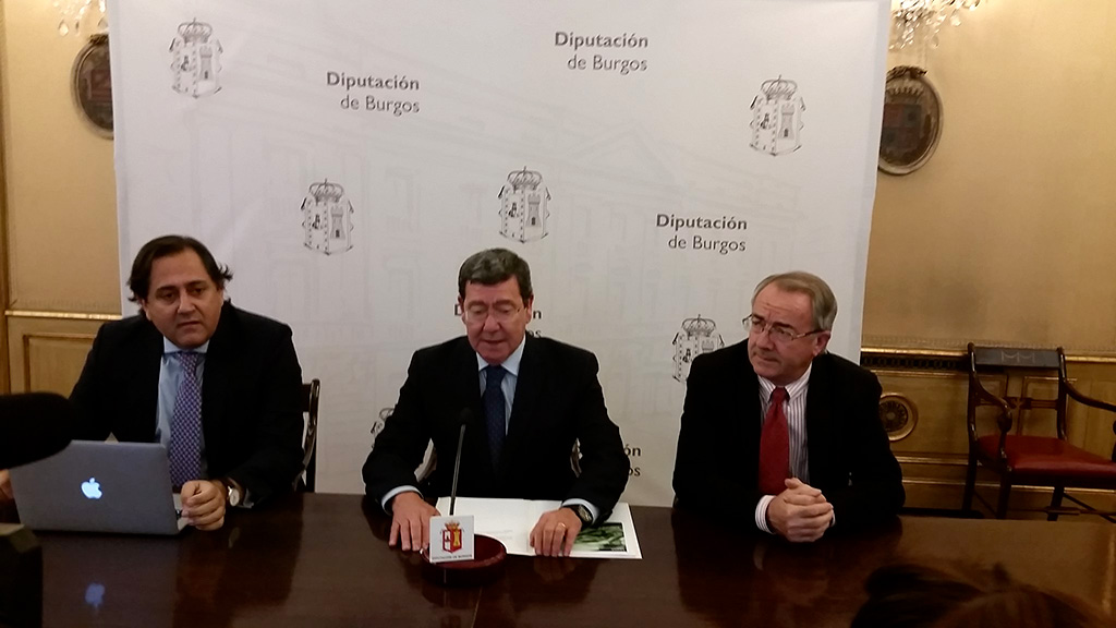 Javier Tola (experto en marketing deportivo), César Rico y Ángel Carretón presentando el impacto económico de la Vuelta a Burgos 2018